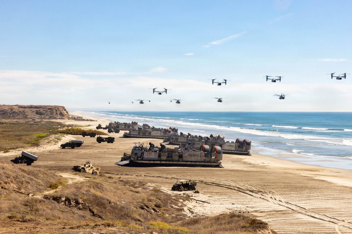 Megatron_ron's tweet photo. BREAKING: 🇮🇷🇺🇸 Signs that Trump is preparing to send ground troops to Iran

According to Axios, the Makin Island Amphibious Ready Group and the 13th Marine Expediationary Unit have left San Diego Naval Base to the Middle East

The ARG consists of an amphibious assault ship, the USS Makin Island, and two amphibious transport docks, the USS Anchorage and USS John P. Murtha.

They will bring about a dozen F-35B Lightning II fighter jets and around 2200 U.S. Marines, as well as infantry fighting vehicles and armored personnel carriers.

That’s a naval landing force.

There’s enough marines, transport helicopters, and amphibious vehicles in there to make a beachhead.

Very troublesome sign, possibly pointing towards Trump wanting to initiate a naval landing in Iran.

@Middle_East_Spectator
