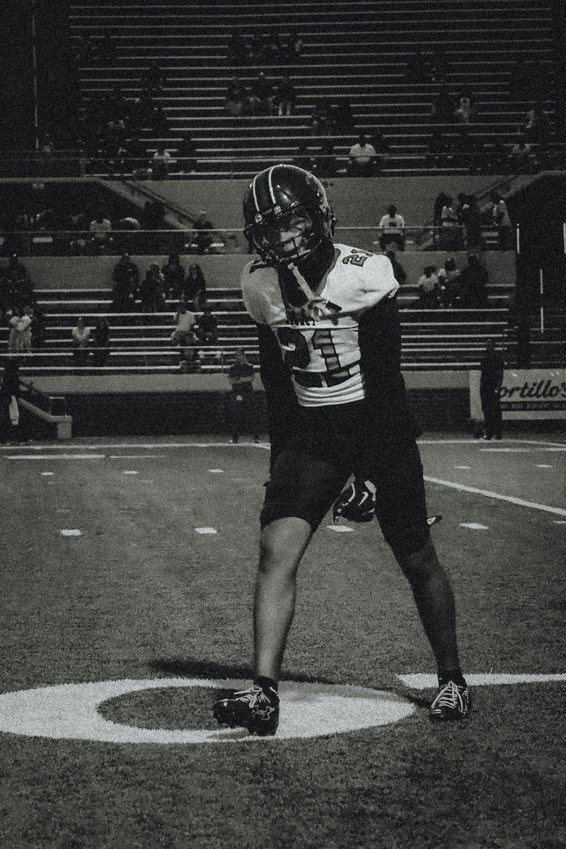 legacybroncofb's tweet photo. No Friday night lights this week — but the work doesn’t stop. ‼️
Bye week. Reset. Refocus. Reload.
#WTS #TheRanch #LSide https://t.co/xyJoaee9pV