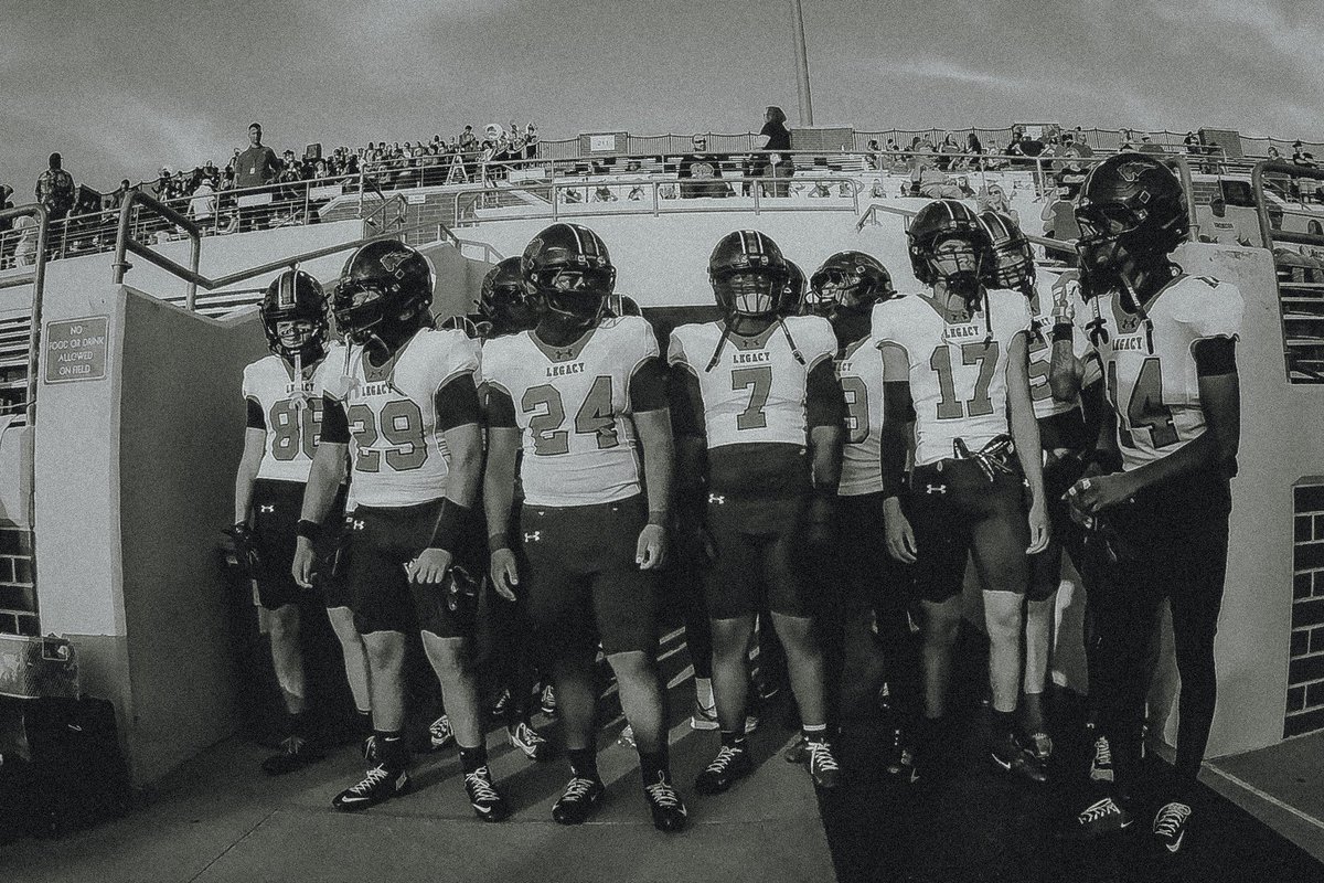 legacybroncofb's tweet photo. No Friday night lights this week — but the work doesn’t stop. ‼️
Bye week. Reset. Refocus. Reload.
#WTS #TheRanch #LSide https://t.co/xyJoaee9pV