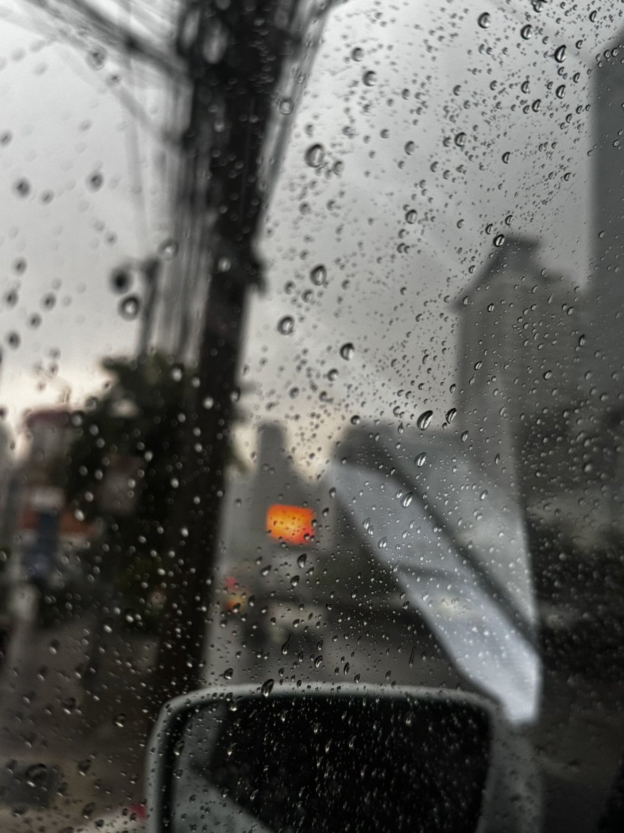 seenmewo's tweet photo. 14:00 รัชดาตกหนักมาก นวดนอกสถานที่ นวดตามโรงแรม หมอนวด https://t.co/4dAoe81az9