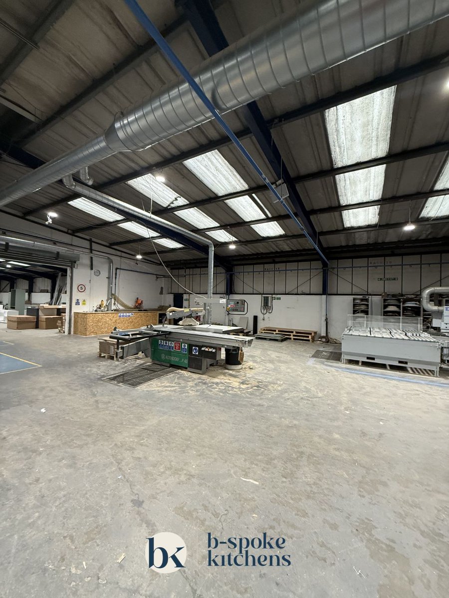 BSpokeKitchens's tweet photo. Inside our Cumbernauld factory.

Every B-Spoke kitchen is manufactured by our own team, from the first components through to the final quality checks.

Designed. Manufactured. Quality checked.

#BSpokeKitchens #BespokeKitchens https://t.co/2AgSE8eT9E
