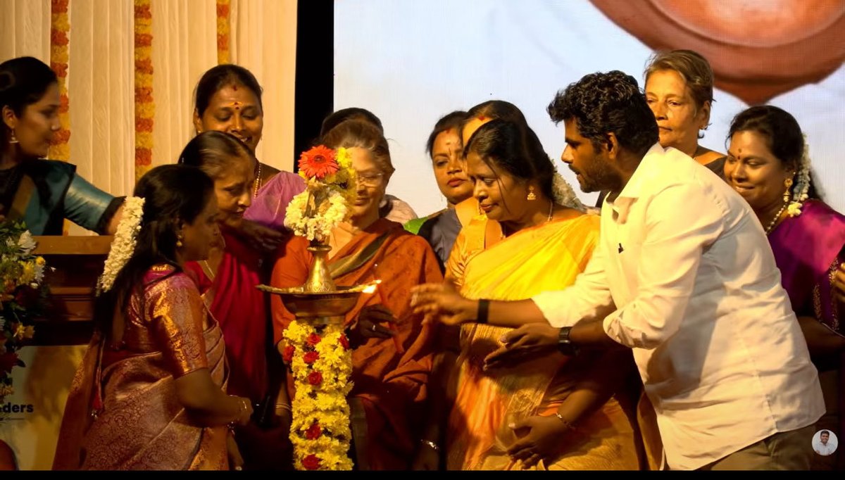 tirunelveli_wtl's tweet photo. சாதனை படைத்த பெண்களுக்கு காமராஜர் விருது வழங்கும் விழாவில் குத்து விளக்கு ஏற்றும் பெண்களுடன் சிறப்பு அழைப்பாளராக அண்ணன் அண்ணாமலை ♥️ https://t.co/yKgQKWPLR1