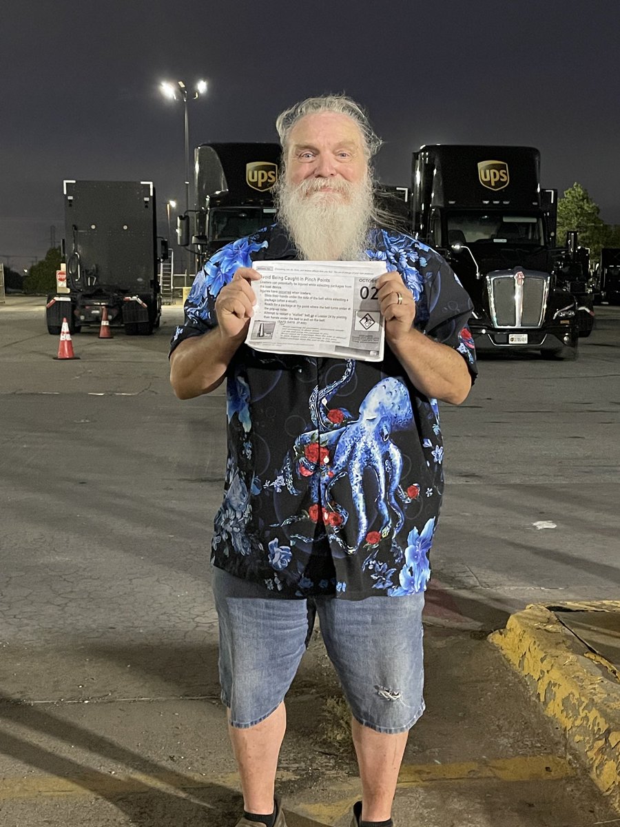 okc_preload's tweet photo. Goooood Friday we are having a safety cookout after the sort #OKC #Preload James has #PCM over pinch points๐คRemember to always follow the methods to avoid the pinch points, slip/fall -struck by injuries Be weather aware this weekend #LetsGetIt #UPS #FridayVibes #breakfastDOGS https://t.co/3jgt3dGkqH