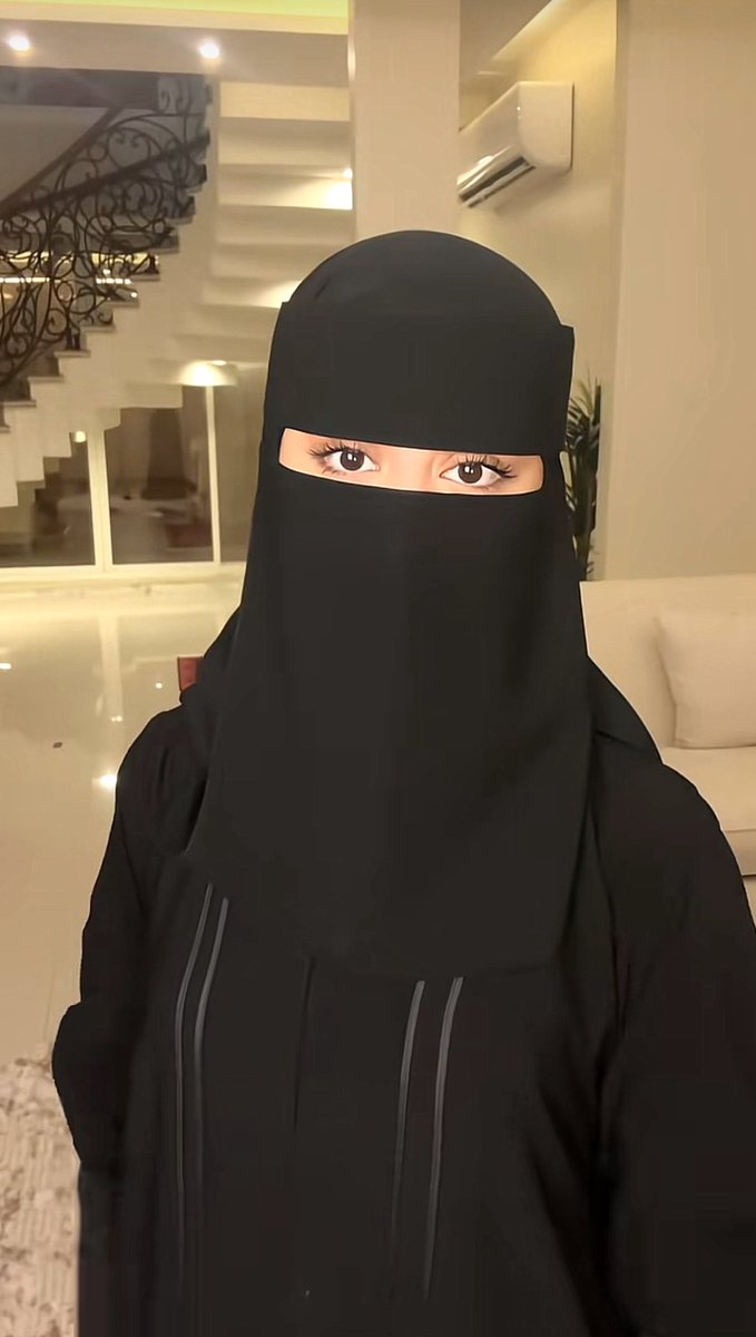 misovic9's tweet photo. احد امنياتي اني البس نقابي نفس إيلاف الجديعي يولي مرتب ما شاء الله https://t.co/ZsbARqOdA2