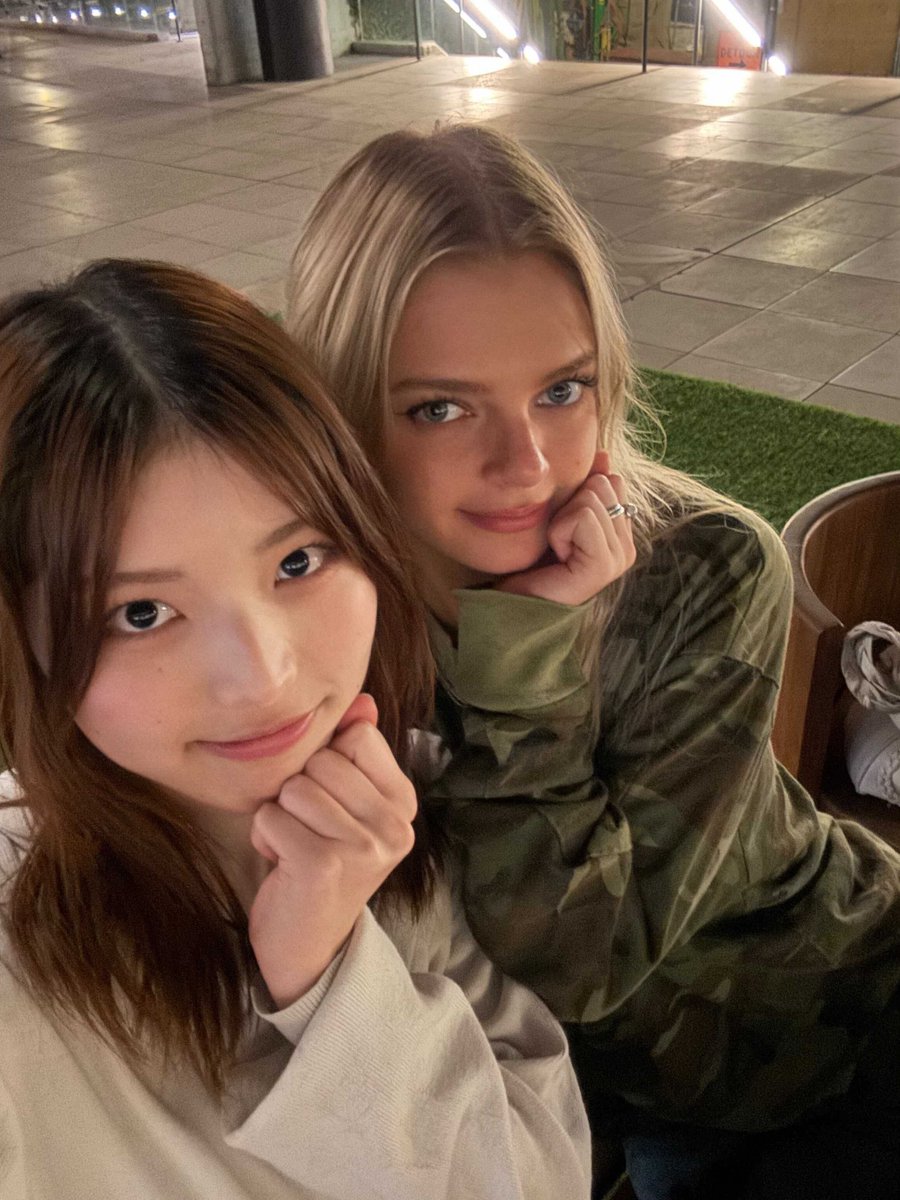 acesaintsatine's tweet photo. E essas princesas aqui?

SAKURA em atualização no Weverse, ao lado de SAMARA e EMILY. 🩷 https://t.co/ELyX7HNw8j