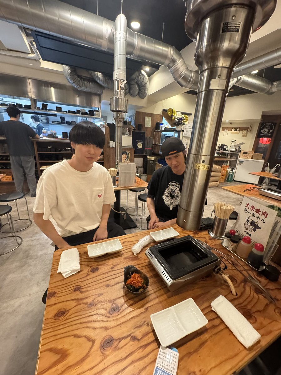 namipan7380's tweet photo. いつも歳上としか遊ばないから最近は歳下と。秋葉さんのお店もーちゃんへ。オススメは梅しそ冷麺。 https://t.co/rMNMTqV78M