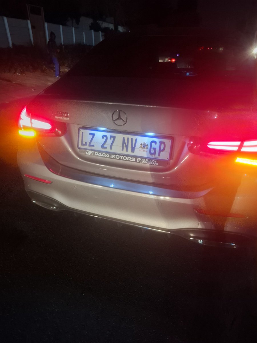zanelethusi5's tweet photo. Maybe the driver/owner will see this and reach out. 25/07/2026, the driver of this vehicle crashed into me on Republic Rd in Bordeux. While assessing the damage and taking pics he jumped into his vehicle and sped off with a client in the car while on an active trip... https://t.co/7esM3P6pwR