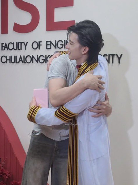 Rabbitunyuu's tweet photo. 😭😭😭😭 them so love each other
#ppookt #pavelphoom
#poohpavel https://t.co/KJ24qcEinn