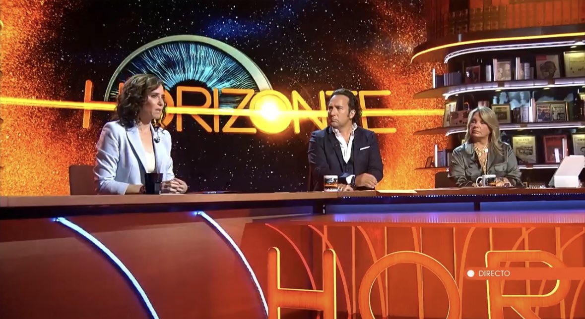 mediasetcom's tweet photo. 🌅 Isabel Díaz Ayuso en 'Horizonte' firma su ENTREVISTA MÁS VISTA EN TELEVISIÓN con 1.885.000 y un 15,5%. ARRASA en su franja y es LÍDER ABSOLUTO en @cuatro 

🌅 EN ACCESS, @navedelmisterio y @carmenporter_ logran RÉCORD HISTÓRICO con un 13,8% y 1.630.000. LÍDER ABSOLUTO DE SU FRANJA 

En coincidencia marca un 14,3% superando a la oferta privada en +2,5 puntos y a la opción de la televisión pública en +2,2 puntos 

🌅 Después, el programa anota un 13,1% con 923.000 espectadores