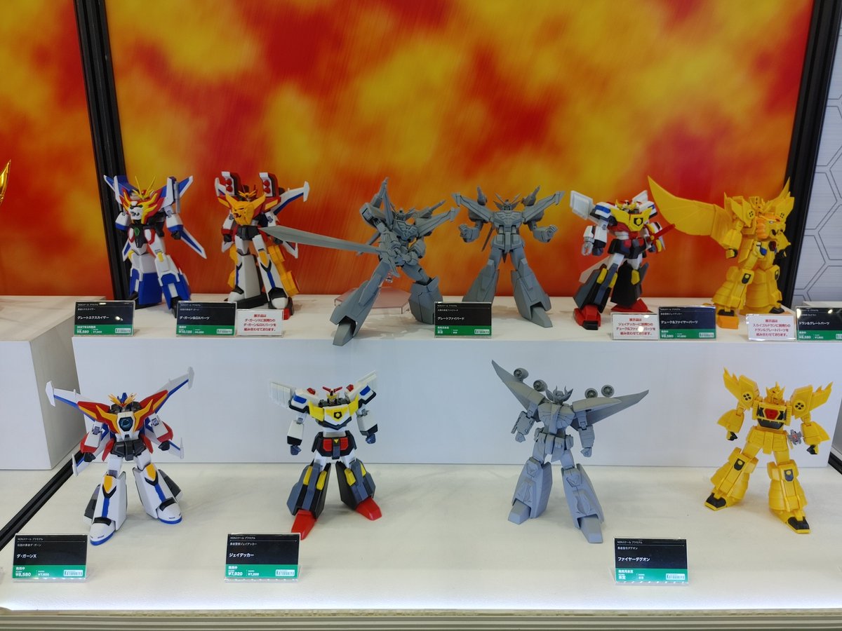 2000over_toy's tweet photo. コトブキヤのロックマンと勇者系。
ゼロの限定版は絶対に買いたい！

#コトブキヤ
#ロックマン
#全日本模型ホビーショー https://t.co/UkNoddwCSt