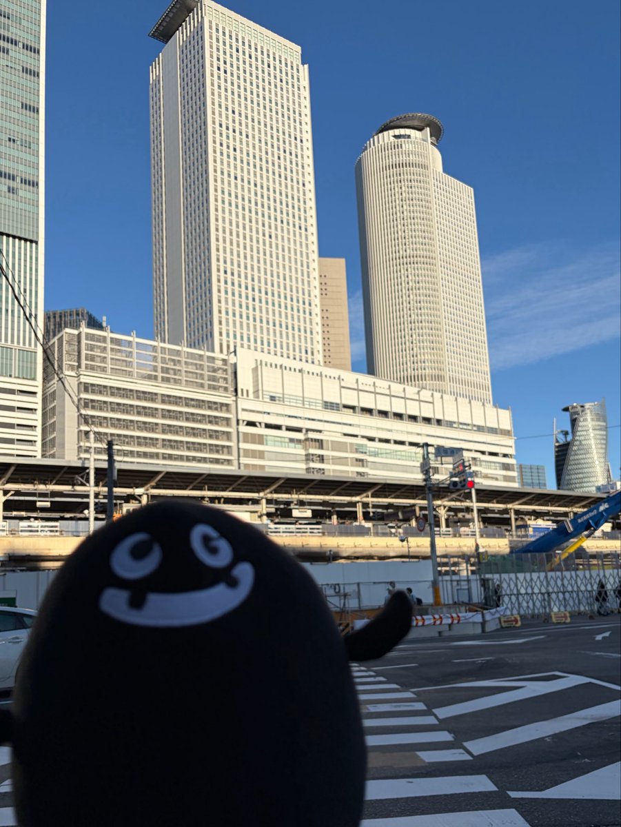 omochi07C_G's tweet photo. サイダガちゃんとの名古屋は1年以上ぶり！
物販向かうわよ🚃 https://t.co/iSe11d2l2p