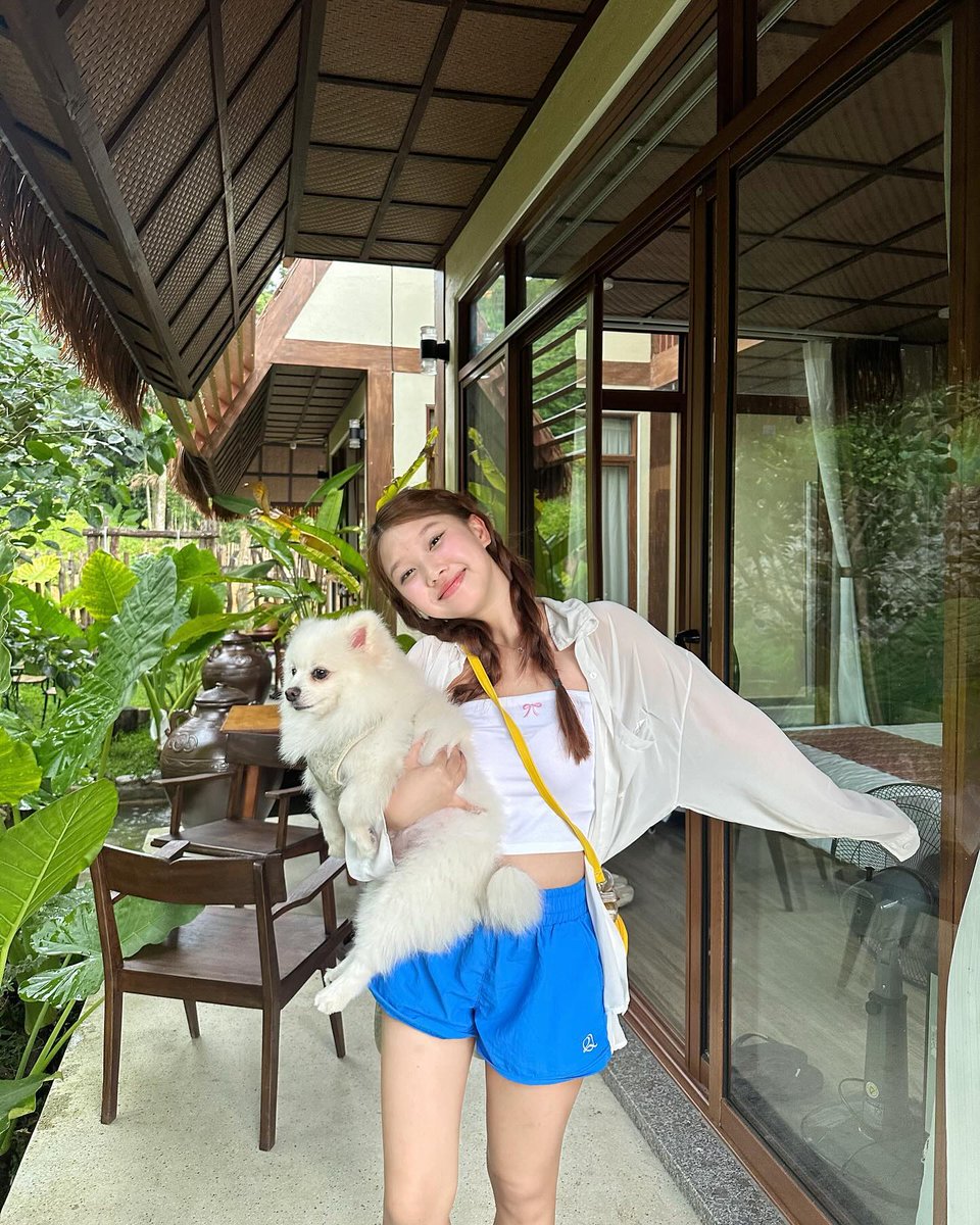 SabrinnaCity's tweet photo. 朝起きる瞬間の『あと5分だけ…』の魔力は異常だと思う。明日も頑張っていこう！ 🌟💬
TyCod https://t.co/Px74S00Ier
