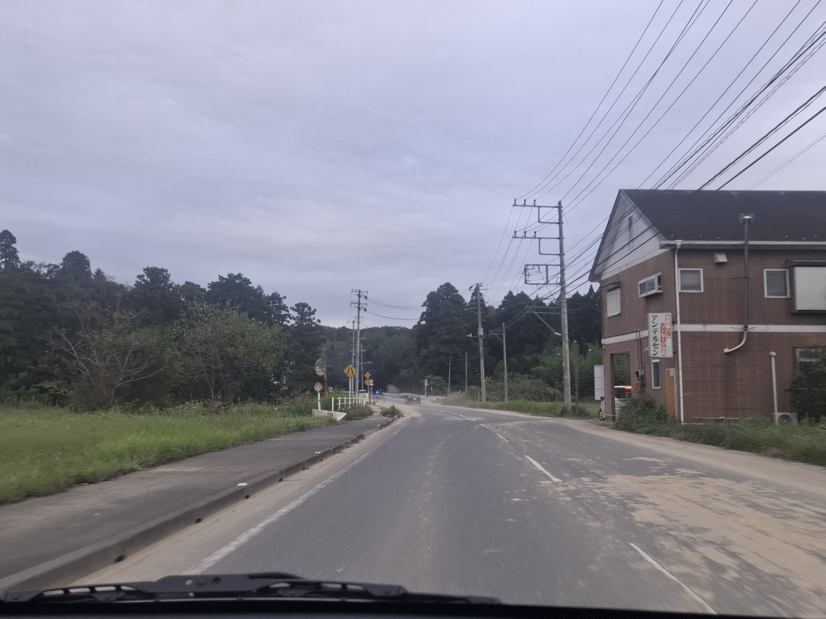 hinataya243's tweet photo. 県道13号針ヶ谷寺下茂原方面への通行止めがいよいよ解除になりました！

交互通行、砂ぼこり多数なのでご安全に

茂原～市原の移動が通常通りに

がれき撤去に携わってる方々に感謝しかありません！

(注)茂原街道方面(左)には引き続き行けません https://t.co/febPteZeKO