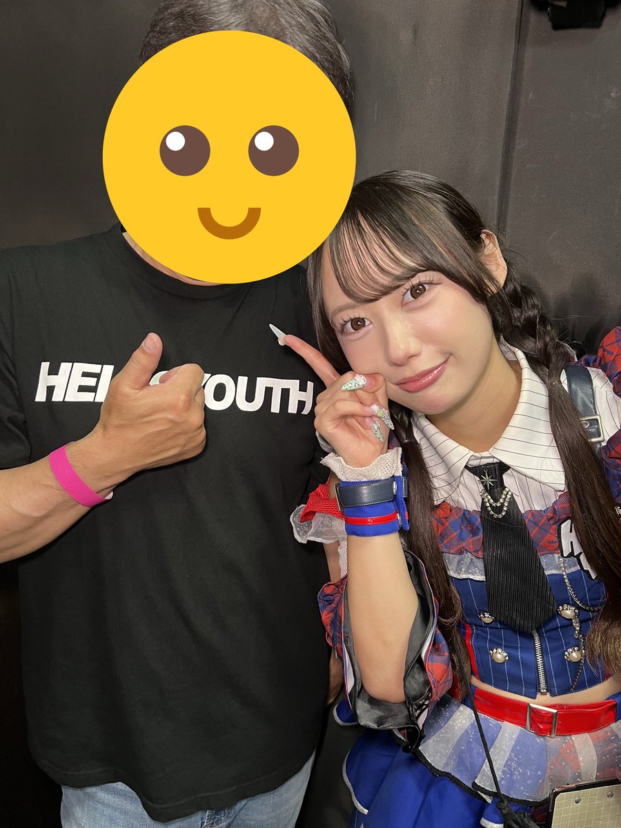 miyamonguu's tweet photo. 9/30 LUNARIUM to(ルナリウムと)10
ーBuddy up!ー
チケ買ってないし
当券で入るも
#HelloYouth 観たのは
時間間違えて2秒程
というダメダメな日🤣
ルナリウムの全曲メドレーが良くて
救われた?🥺
で、気分が乗らず
特典会は無料ツーショ祭に🙏🙏
#平松聖菜
#大島向葵
#大葉みらい
#宇咲妃奈乃 https://t.co/Vm4KN3SBAk