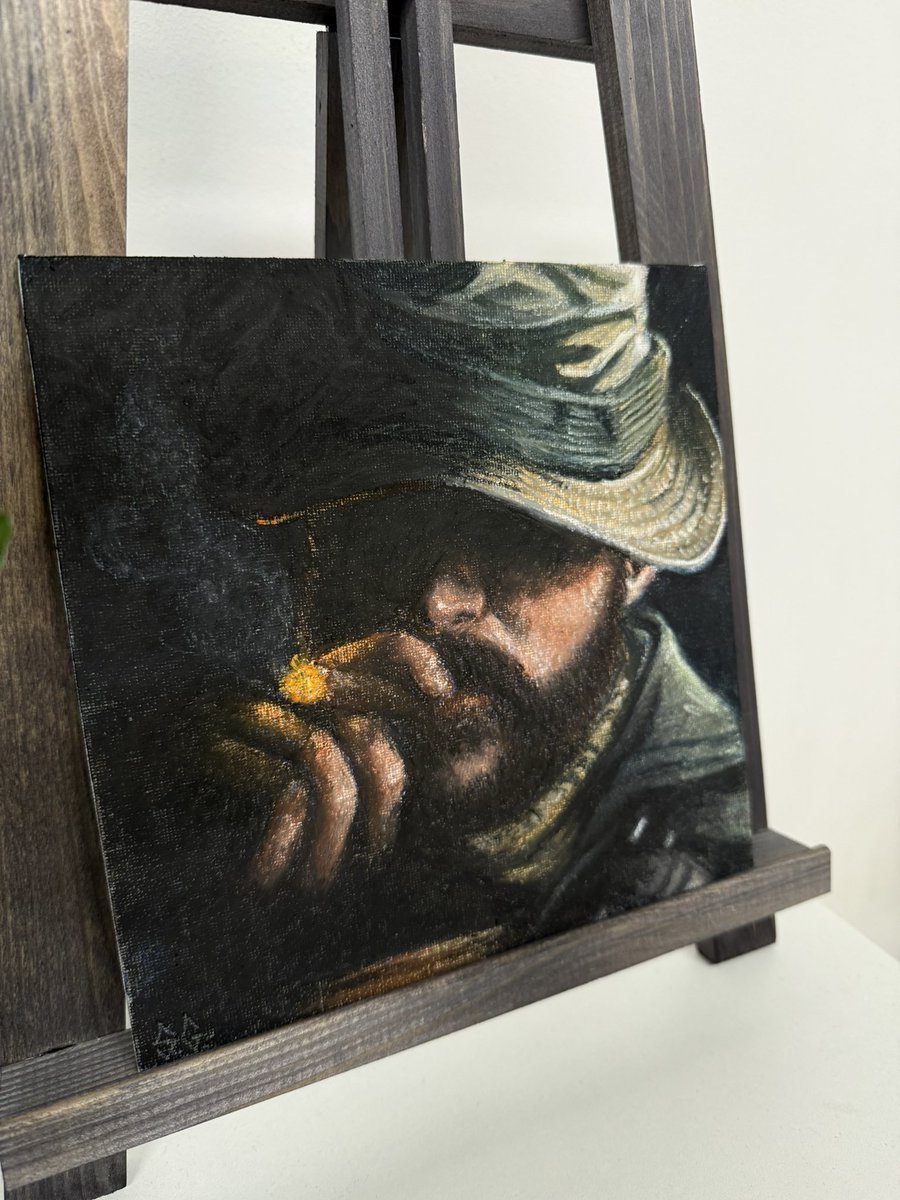sasha_grape_'s tweet photo. Some faces are meant to stay in the shadows, and some follow you out of them…🚬
John Price. Original hand-painted portrait on canvas, created with oil pastels.
20 × 20 cm
Traditional art, Oil pastel, One-of-a-kind artwork
#johnprice #captainprice #callofduty #codmw #codfanart #fanart #traditionalart
This painting is already reserved. 🖤
But if you’d like a portrait of your own favourite character in a similar vibe, I’m open for commissions. Each portrait is created individually and will not be a copy of this piece.
DM me or Telegram: https://t.co/OM3IarZ7fU