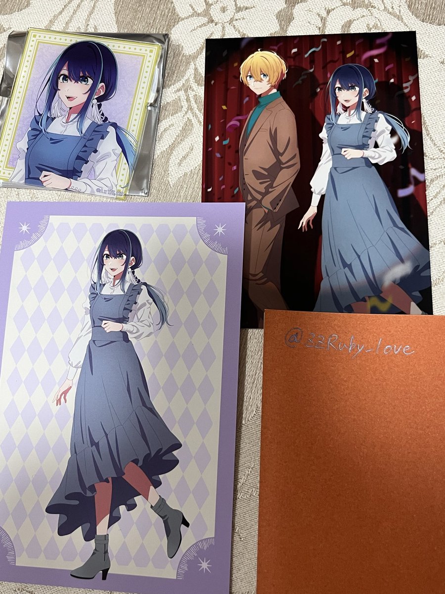 ZZRuby_love's tweet photo. @kihachiko 初めまして、検索よりお声がけ失礼致します。
下記写真所持しておりまして、ルビーちゃんまとめての交換可能でしょうか？

▽アクリルカード
あかね（アップ）→ ルビー（引き）
▽ブロマイド
ルビー（引き）→アクア&amp;あかね
▽特典ポストカード
ルビー（アップ）→黒川あかね（全身） https://t.co/NJ07p2VHZG