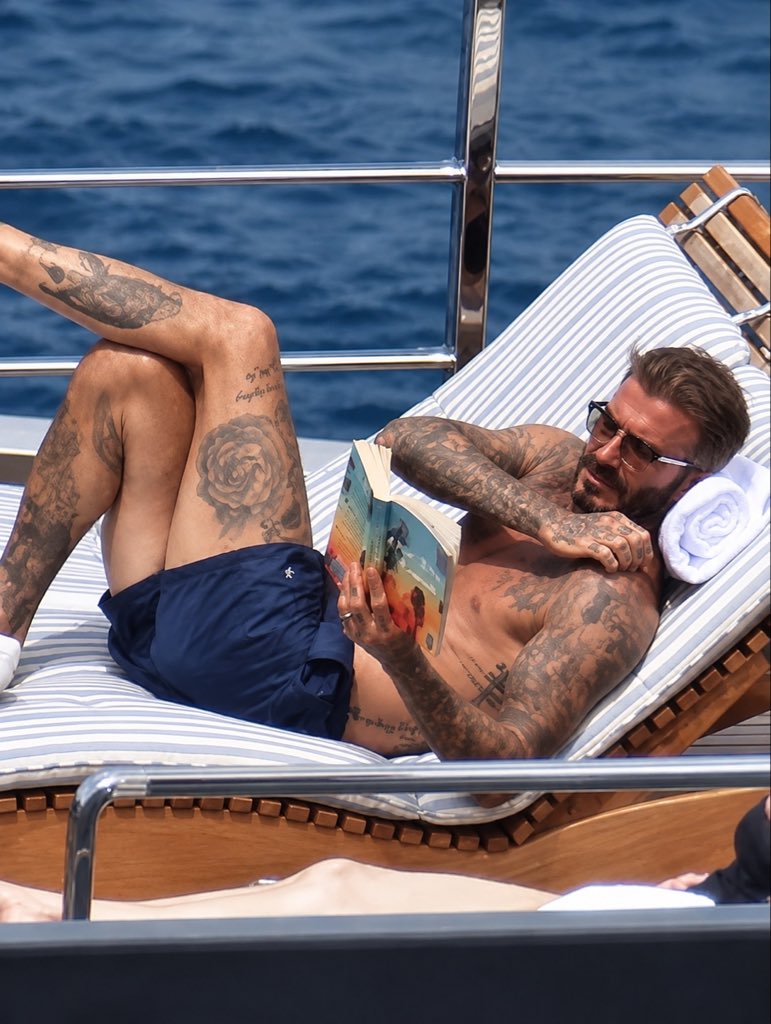 CrimsonHea4rt's tweet photo. David Beckham was spotted enjoying a relaxing summer getaway on a luxury yacht off the coast of Ibiza 🌈 https://t.co/FnkviN1a9m