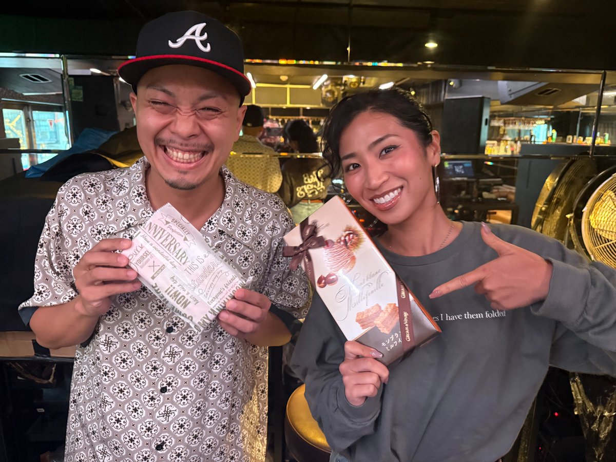 WrepRadio's tweet photo. 10/2(金) 17:00生放送
aimi (@aimi_music)
「magic hour radio」
R&Bシンガー aimi がマジックアワーな
時間に合う選曲でお送りします
aimiの大ファンと公言している YOU-KID (@you_kid) がゲストで登場
番組感想 #aimi #WREP 2つのハッシュタグまで
https://t.co/EruYmiYmUG https://t.co/vqu7wKjOTF
