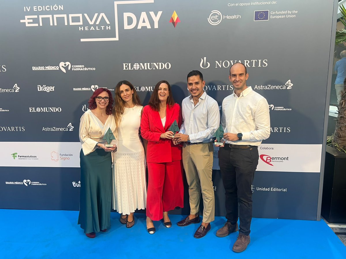 CardioRed1's tweet photo. 🏆 ACTIVA-LDL ha sido premiado en los Premios Ennova Health 2026, en la categoría de IA y gestión del dato.

🫀 Datos que se convierten en acción para mejorar el control del colesterol LDL.

👏 Gracias a todos los profesionales y centros implicados.

#ACTIVALDL #EnnovaHealth2026 https://t.co/ayeTUyPiPa