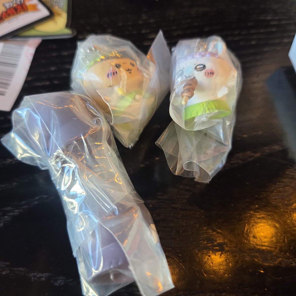 chiidanggo's tweet photo. 이잉🥺🥺
타베모노는 앞에서 모몽가 안 나왔음 좋겠다 이래서 진짜 기분 나빠하면서 사왔는데... 모몽가나와서 다행이에요
친구가 좋아해요
쿠리만쥬로는 우사기를 구해요 https://t.co/6FUd8GmHg0