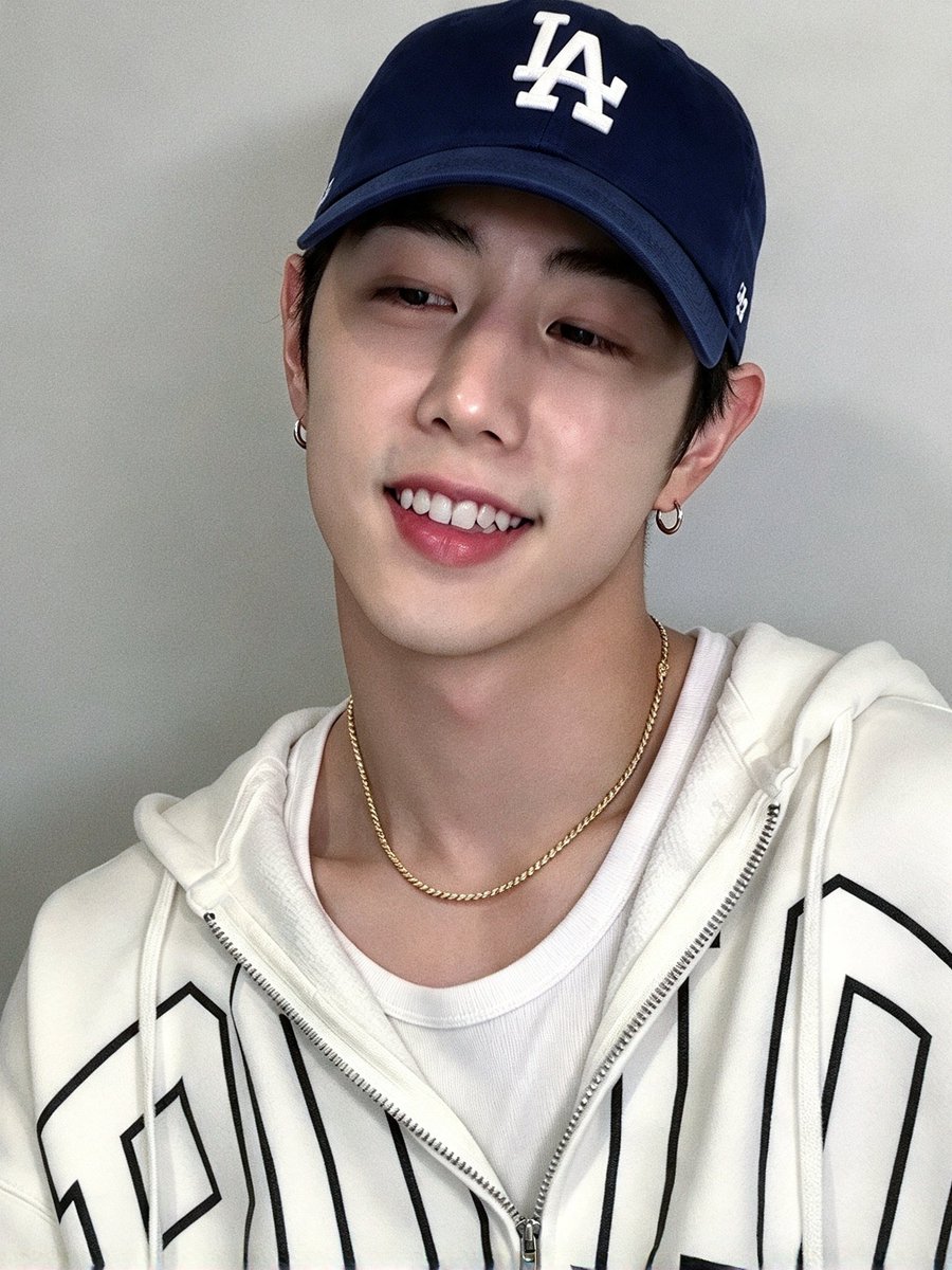 93mt__'s tweet photo. #marktuan https://t.co/8LA78CDpvE