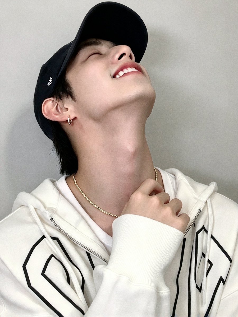 93mt__'s tweet photo. #marktuan https://t.co/8LA78CDpvE