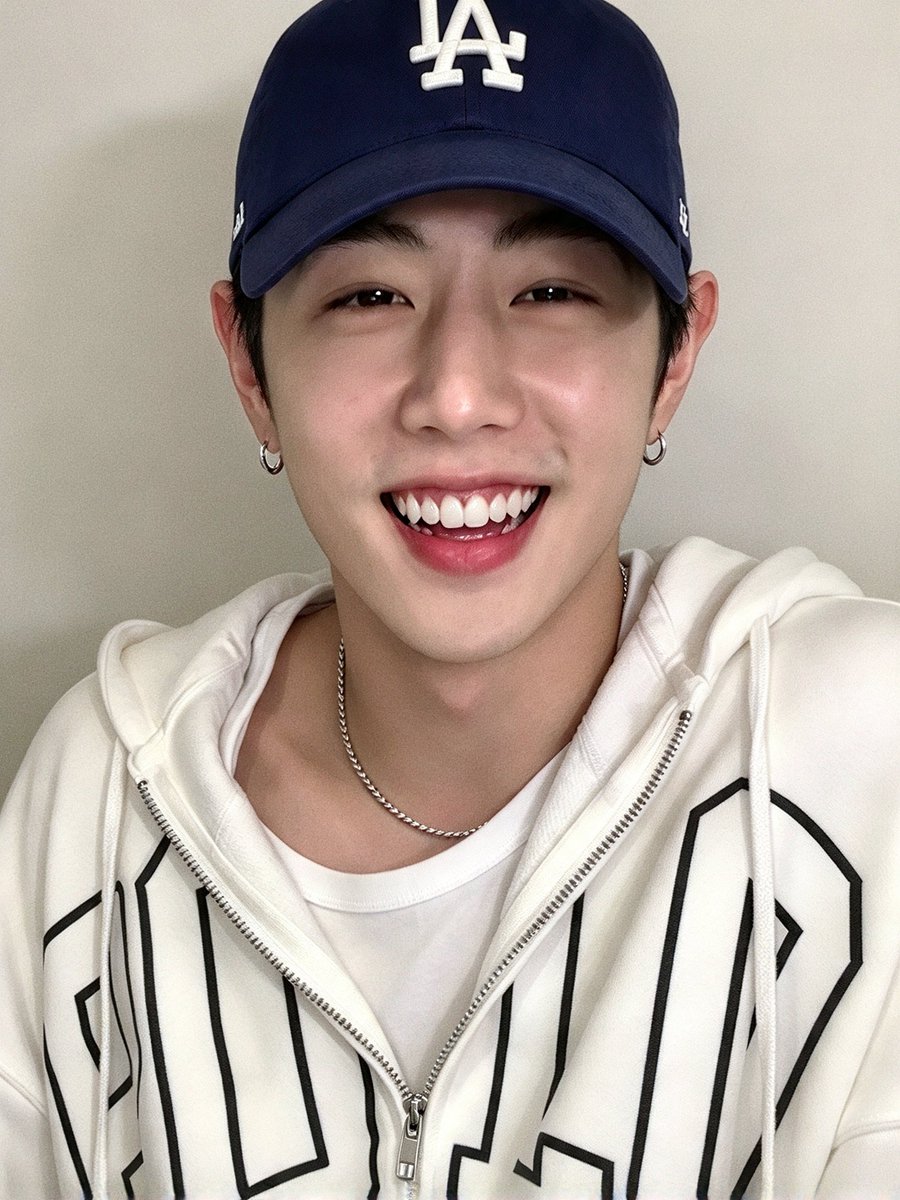 93mt__'s tweet photo. #marktuan https://t.co/E16mNI4OOZ