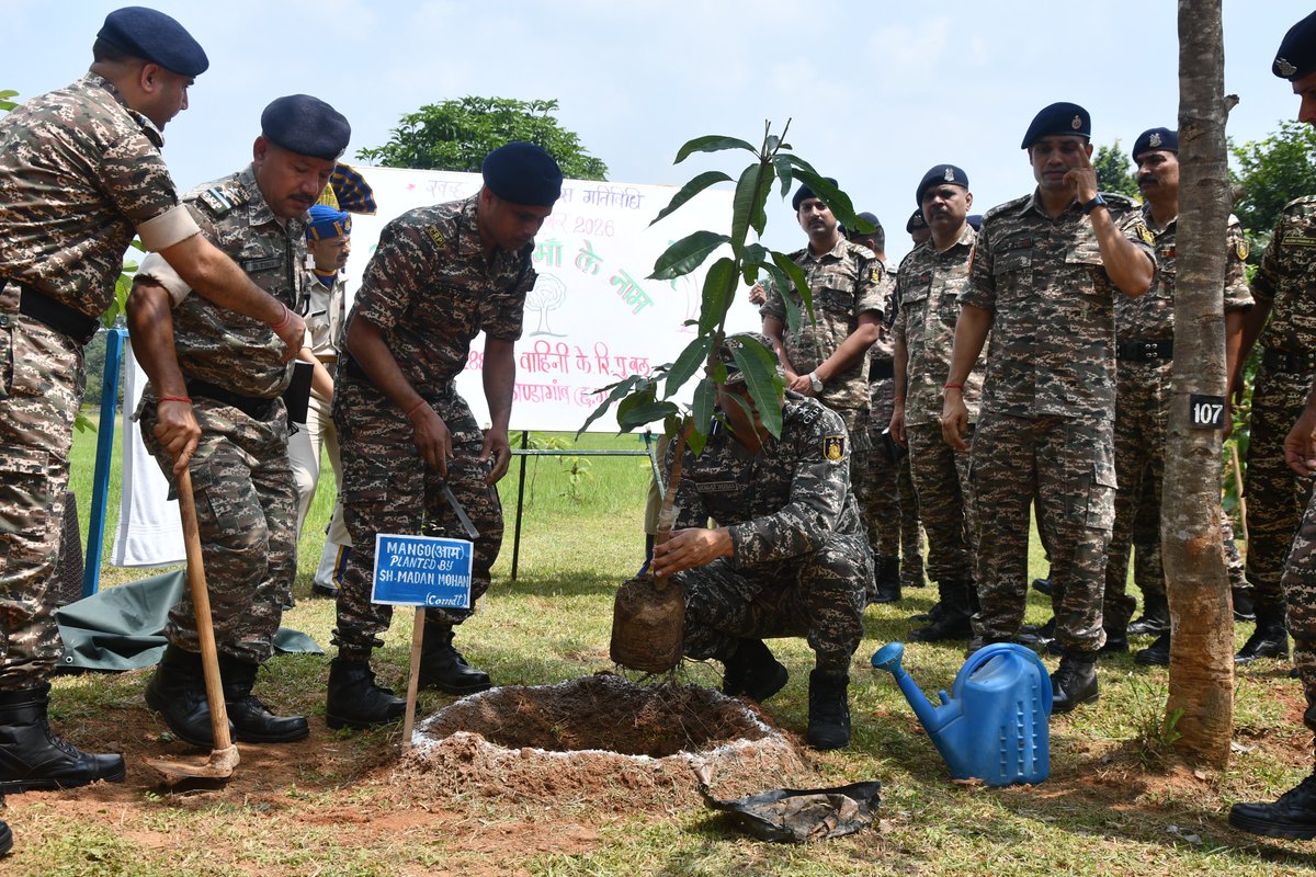 commandant188's tweet photo. Today, 188Bn CRPF, organised a Tree Plantation Drive under “Ek Ped Maa Ke Naam” at Kondagoan camp as part of #SwachhataHiSeva2026 The drive brought a meaningful step towards adding more greenery to our surroundings and caring for nature. @crpfindia @CTGSECTORCRPF  @DigJagdalpur https://t.co/1tLgaspU3s