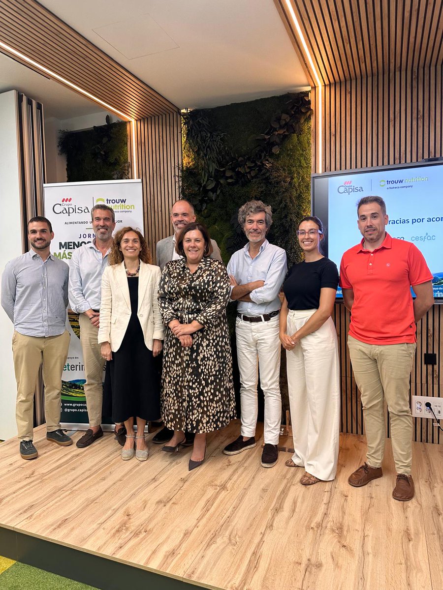 cesfac's tweet photo. Cerramos la semana con estas imágenes de la jornada “Menos huella, más rentabilidad”, celebrada ayer en Las Palmas de Gran Canaria, organizada por Grupo CAPISA, en la que participó nuestra directora técnica, Ana Hurtado. https://t.co/vsqOprqswq