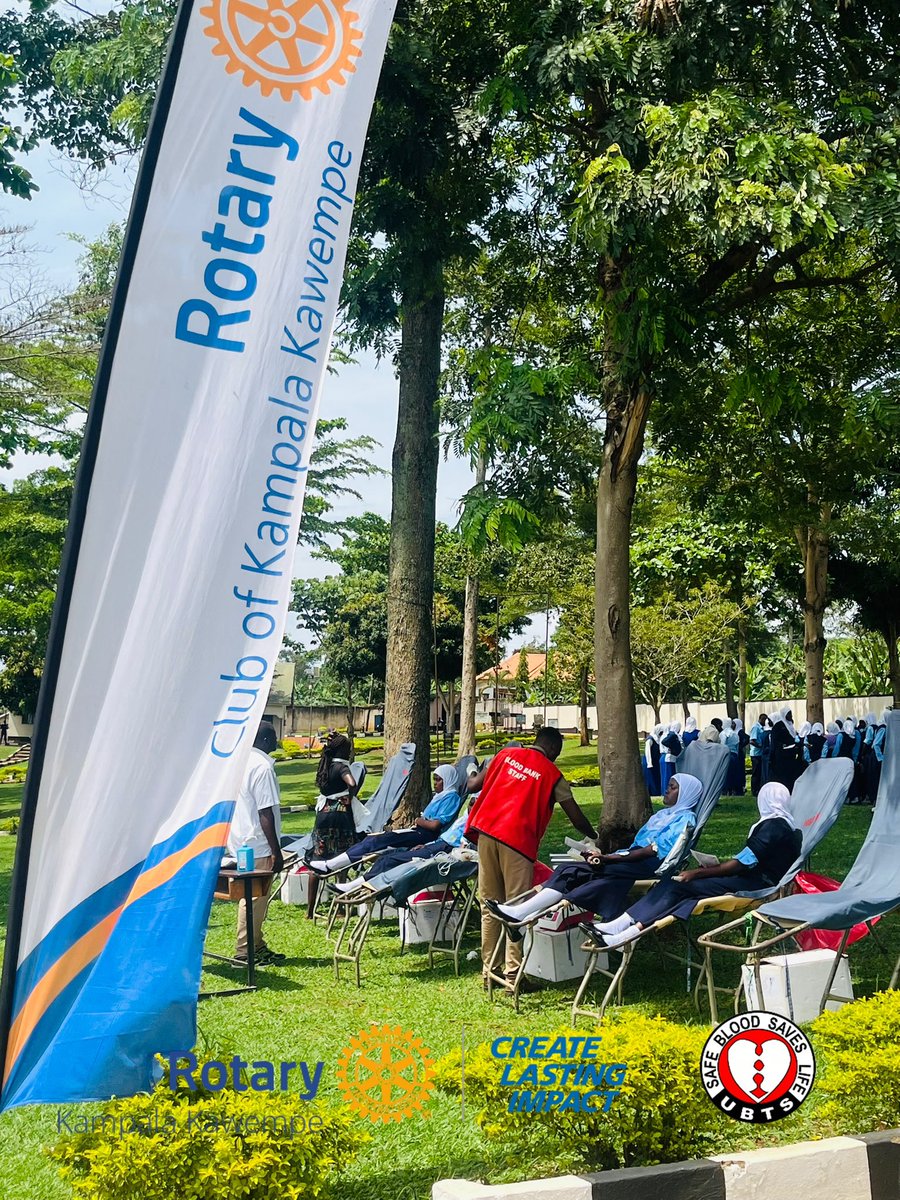 rckawempe's tweet photo. #BloodDonationDrive #GiveBloodSaveLives #RotaryUganda #Rotaract #Interact #ServiceAboveSelf #EveryDropCounts @UbuntuHillSch10 https://t.co/4MRnWiN8SG