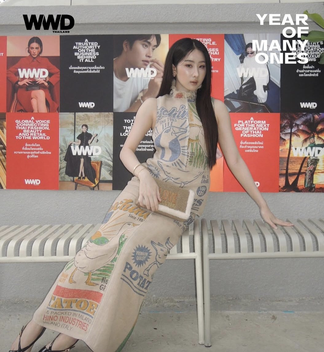 KoonDeexoxo's tweet photo. WWD Thailand presents photos of Yoko - Apasra Lertprasert,  joining in to congratulate and send good wishes to WWD Thailand on its 1st anniversary. 

#WWDThailand
#WWDAnniversary
#YokoApasra https://t.co/eKzZI8w937