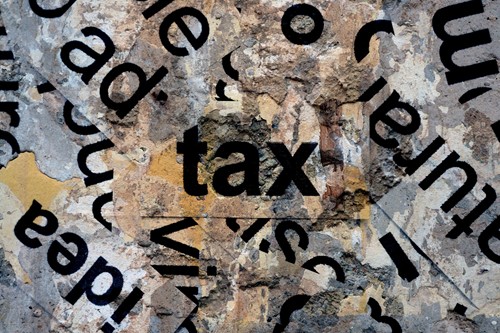FreemanBakerLtd's tweet photo. UK Carbon Border Tax Starts 2027
UK importers face a carbon border tax from 2027 on goods like steel and aluminium. Are your records ready for this new trade change? Stay informed now. #CarbonTax #UKTrade #Sustainability https://t.co/boHJpZRmc3 https://t.co/W36afGNbb6