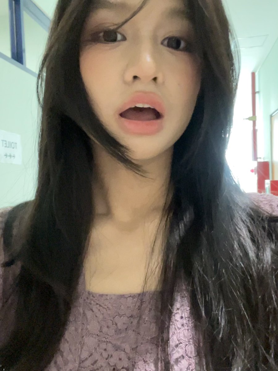 Nala_JKT48's tweet photo. batikin https://t.co/OI2NIlsX4W