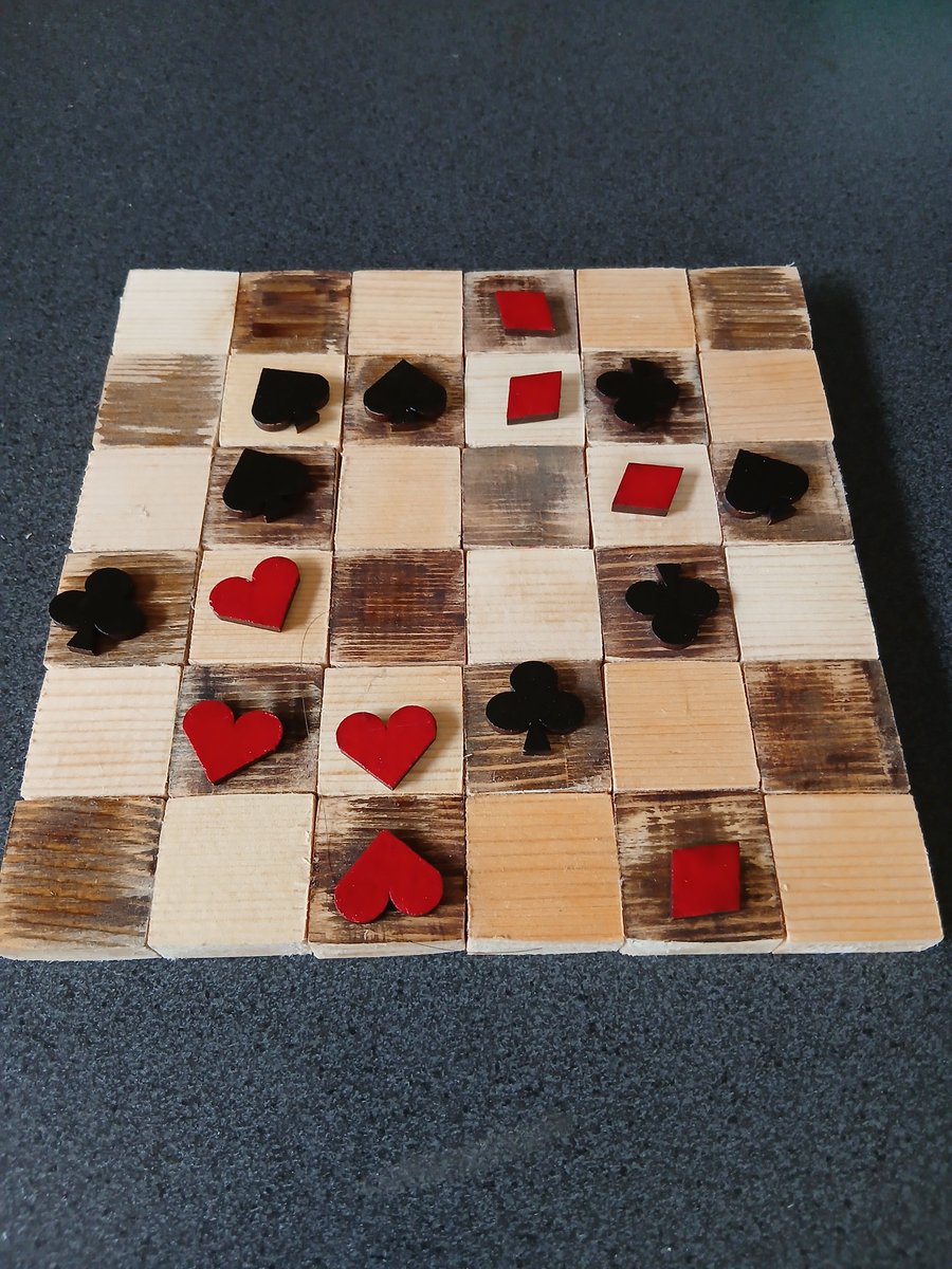 brownusi's tweet photo. 県立長野図書館児童室に6×6マス研究所BOX を作る為
木製ボードゲーム2種
あさまでゲームと三目並べX
初期の試作の木製スートパズルで完成へ
#木製ボードゲーム https://t.co/Y6z7IyAgkP