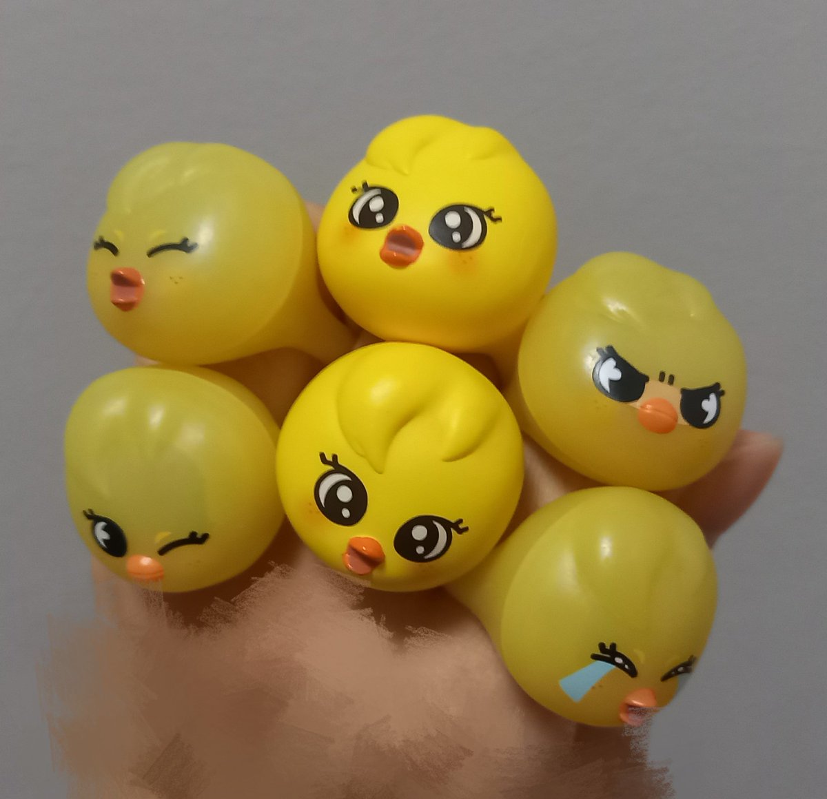 MobileDi's tweet photo. メリケンサック(違う)🐥🐥 https://t.co/r45tJIOMvT