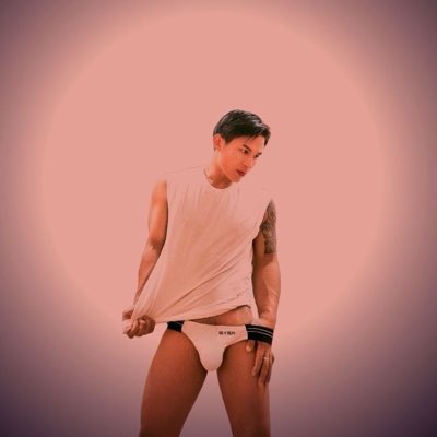 Lawlahsoe's tweet photo. #NewProfilePic https://t.co/RzuXlTBTS3