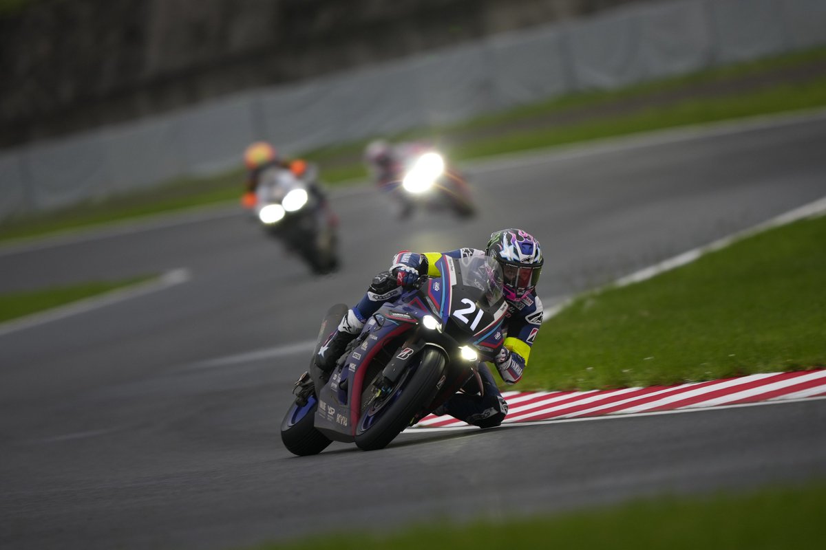suzuka_event's tweet photo. 「2027 FIM世界耐久選手権 鈴鹿8時間耐久ロードレース 第48回大会」の日程が、2027年7月2日(金)～4日(日)に決定いたしました。

各種観戦チケットの発売日などの詳細は、決定次第ご案内いたします。
https://t.co/A6QYL65dn0
#鈴鹿8耐 #Suzuka8hours https://t.co/yFm68gclqP