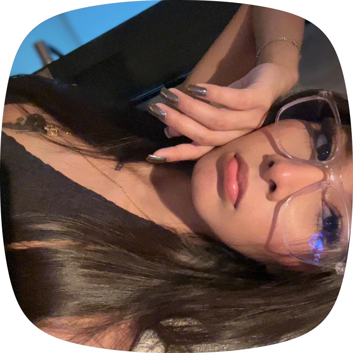 selinasool's tweet photo. 1st🖤 https://t.co/Qbdp8N9ZFM