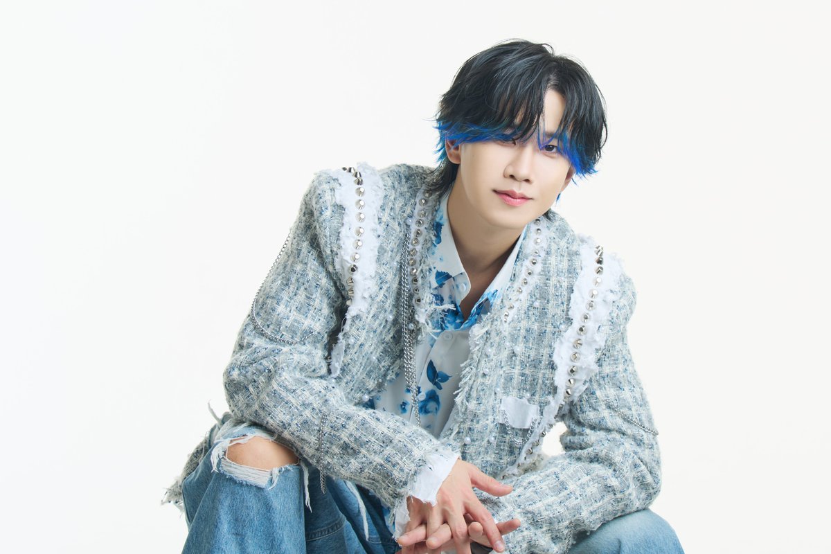 t_pia_nagoya's tweet photo. ／
📣先行抽選受付中‼️
＼

◤#松浦航大◢
全国5都市を巡るツアー
「松浦 航大 歌まねツアー2027～ GRASS ROOTS ～」開催🎤

🗓️2027/5/4(火・祝)
📍Niterra日本特殊陶業市民会館 ビレッジホール

🔽お申し込みは10/12(月・祝)23:59まで🎟️
https://t.co/CEBQjkEQZo

@kodaibot https://t.co/44cMyrBzVs