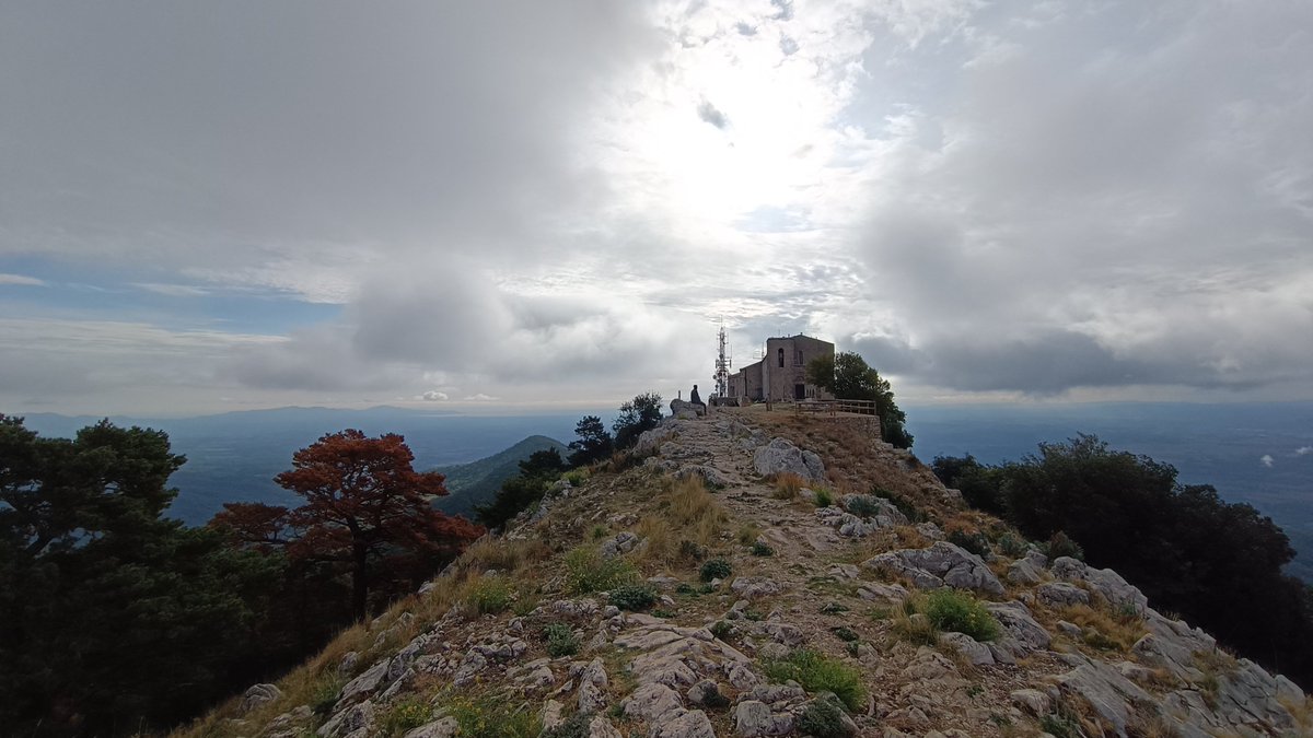 totipm's tweet photo. Bon dia des de la Mare de Déu del Mont 🧐
#ElTemps3Cat @TomasMolinaB @elnacionalcat @enricagud @gemmapuigf @mauri_francesc @AlfredRPico @eloicordomi @jjanue @tempsdemeteo @P4Estacions @jacobpetrus_tve @ElTiempo_tve #meteo https://t.co/QGzbKXQ1b7 🤔 https://t.co/4pIRgWucrs