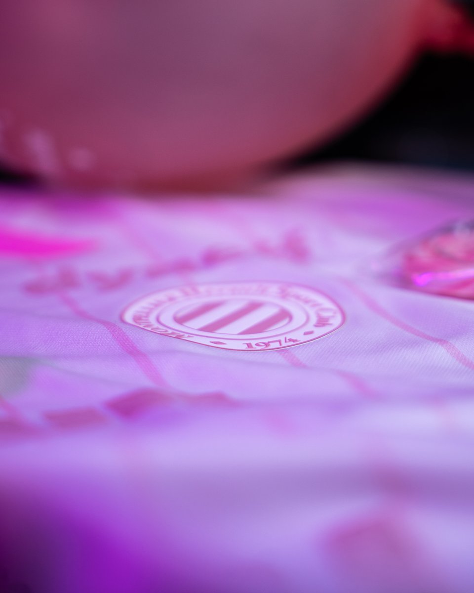 MontpellierHSC's tweet photo. 🎀 𝐌𝐚𝐢𝐥𝐥𝐨𝐭 𝐎𝐜𝐭𝐨𝐛𝐫𝐞 𝐑𝐨𝐬𝐞 𝟐𝟎𝟐𝟔 😍

Face à Grenoble, les joueurs porteront ce magnifique maillot collector à l'occasion du match dédié à 𝙊𝙘𝙩𝙤𝙗𝙧𝙚 𝙍𝙤𝙨𝙚 🩷

#1TEAM #MHSCGF38 https://t.co/TrZ8mQNFO3