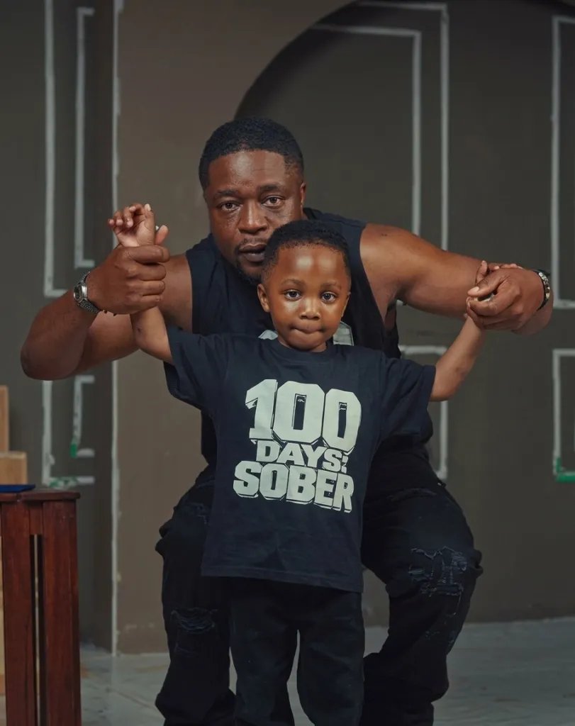 WozaZW's tweet photo. Controversial Zimbabwean hip-hop artist Holy Ten, has marked a personal milestone, celebrating 100 days of complete sobriety from drugs, substances, and alcohol.

https://t.co/5vMrOpN3Ur https://t.co/T7Xq8Ut97w