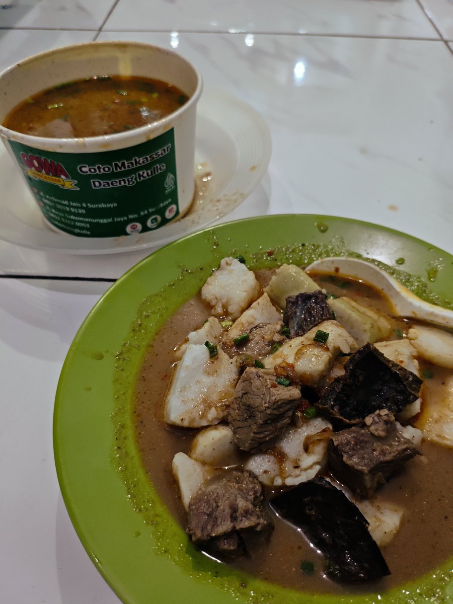 Drabbitttt's tweet photo. Udah kangen sama makanan ini ❤️
Mengobati rasa kangen kampung halaman 😌
(Jangan lupa makaan siang bub)
#surabaya #coto https://t.co/MjMz0cbJdS