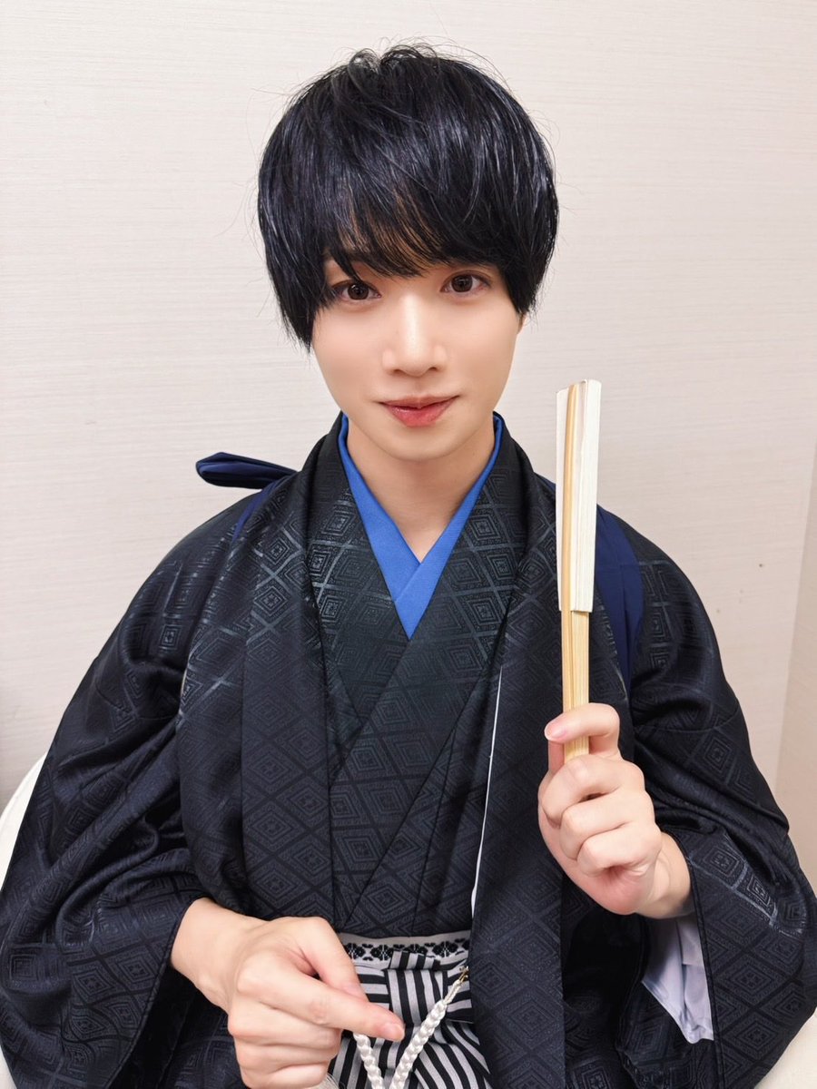 uechan_0905's tweet photo. 十周年特別企画　配信番組＜舞台『刀剣乱舞』感謝の宴＞
https://t.co/v8N6xT0Dcn…

出演します！！

ものすんんごい人数での収録でした。

お楽しみに！

#刀ステ https://t.co/Lzi6aNb2gD