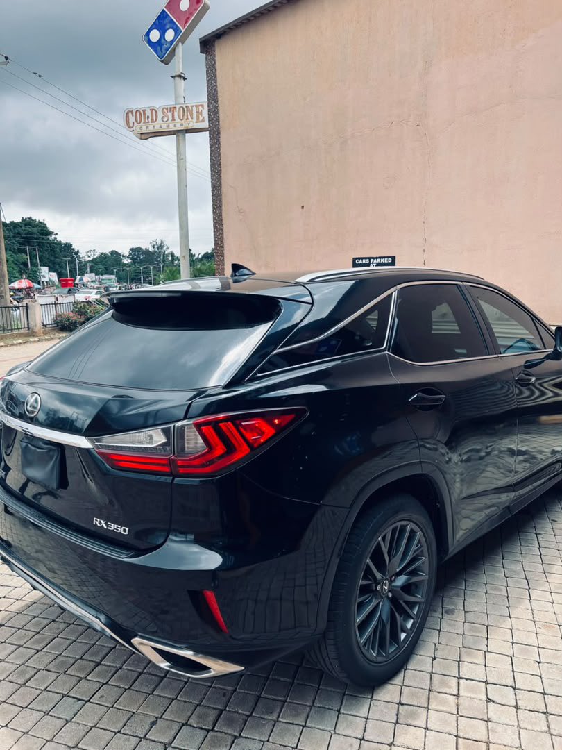 AdeBrain01's tweet photo. Pristine Clean 2017 Lexus RX350🇳🇬🔥

2023 Entry
Car in Mints conditions 
Buy &amp; Drive

🏷️25.5M
📍Lagos

DM or Call/ WhatsApp 09031939841 https://t.co/RUKOOHdzla