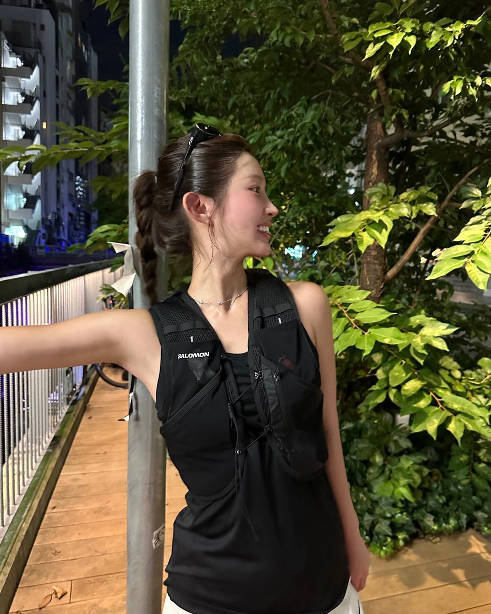 sollange_eu's tweet photo. 君の笑顔を見ると、つい時間を忘れちゃうんだよね。結構大事なことだと思うんだ。 👊
BvcVm https://t.co/pIQH9jheyE