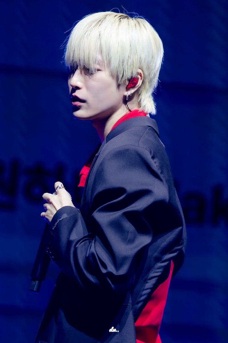 reload_xnghan's tweet photo. HBD Xnghan🍀
#Xnghan #승한 https://t.co/ySZFtOfPkP