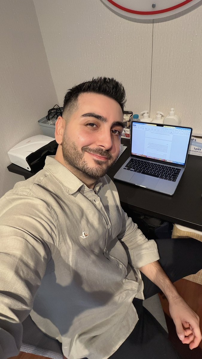 anlcrrr's tweet photo. Klinikte cuma modu✌🏻👨🏻‍💻 https://t.co/n958tY79KX