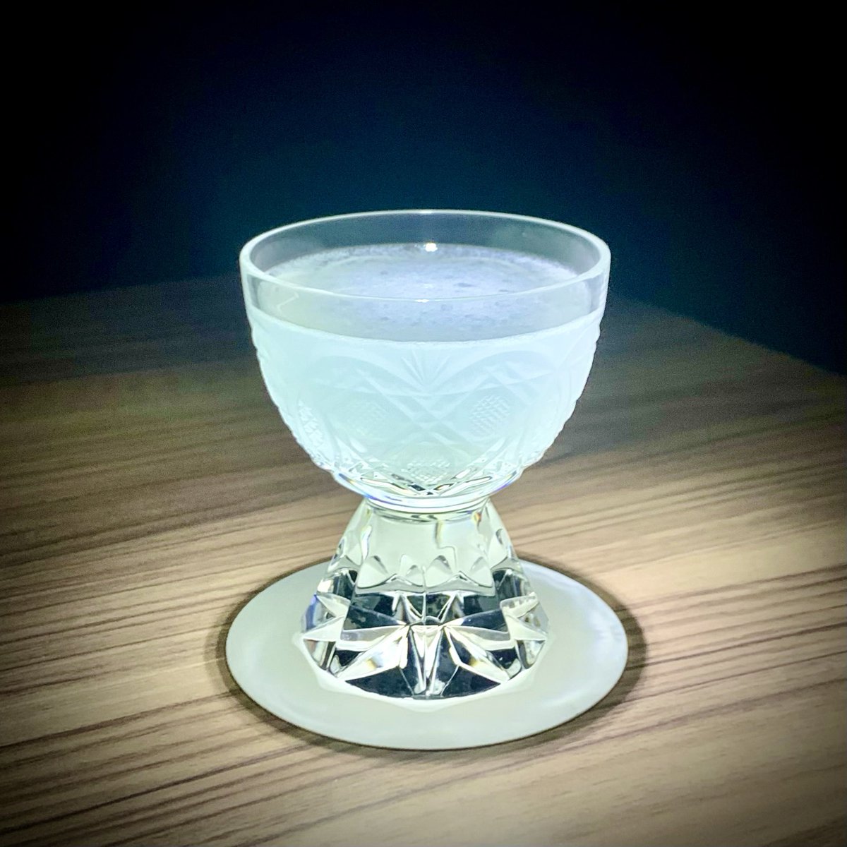 BarLuciano1's tweet photo. x y z
ラム、ホワイトキュラソー、レモンジュースのショートカクテル。

本日も『19時から気のむくままに』営業いたします。 https://t.co/BGLjNJWlgv