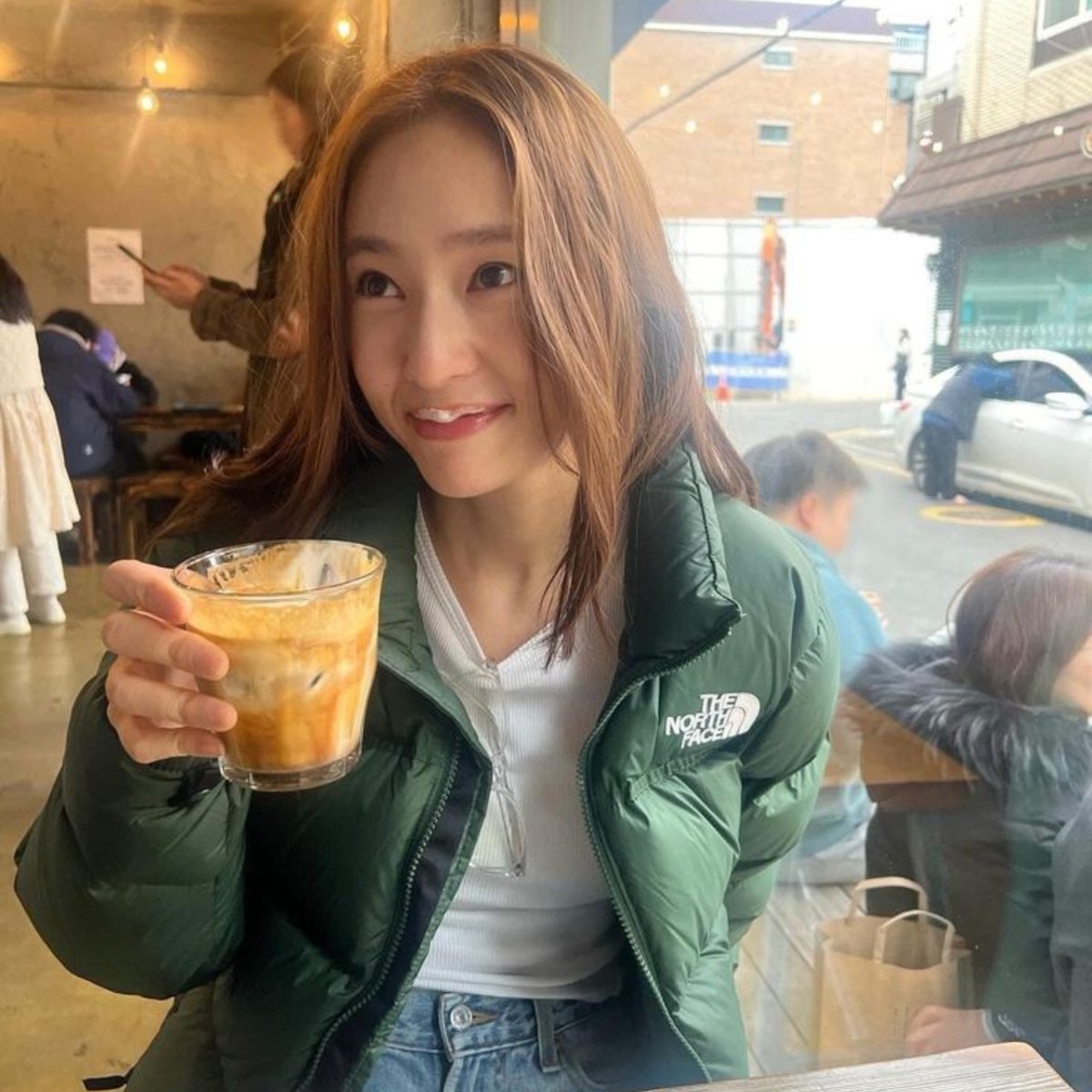 Kryustal's tweet photo. addict (a bit late, but happy #coffeday) ☕️ https://t.co/0ecQcCneMK